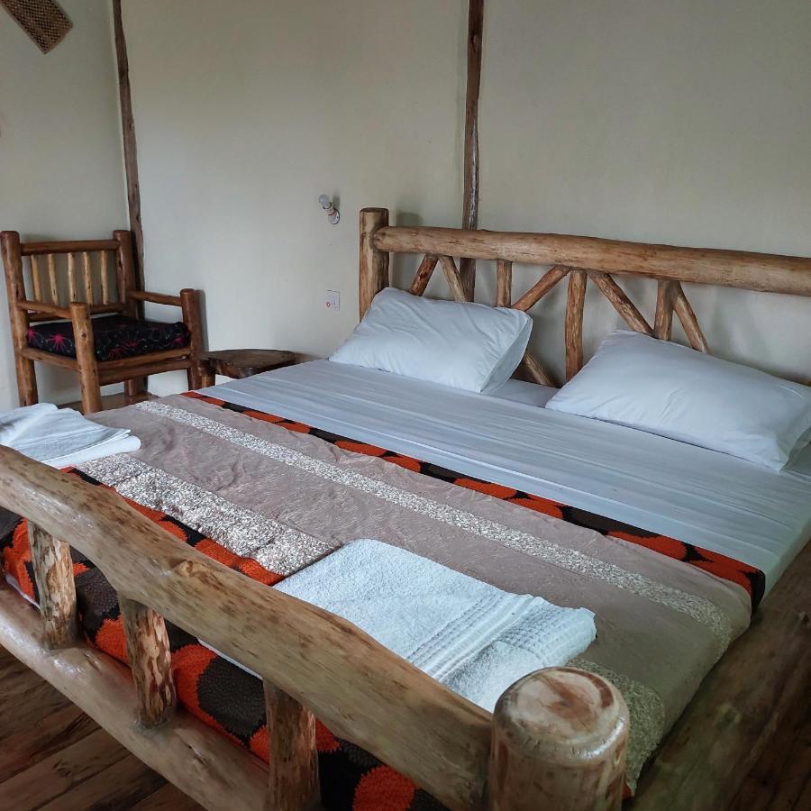 Resort Songbird Safari &